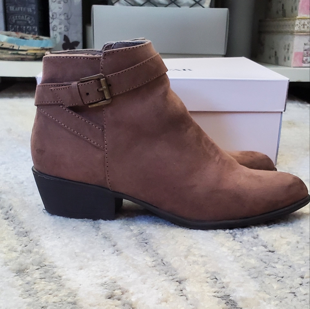 Just Fab Voss Booties - Picture 7 of 8